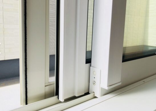 フリー窓サッシ